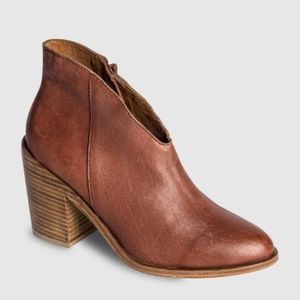 Jeffrey Campbell Kamet Brown Leather Bootie 8
